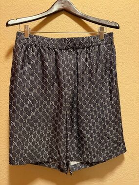 New Authentic Gucci GG Supreme Logo Silk Shorts Size 46 / US M / Waist 32 - 34